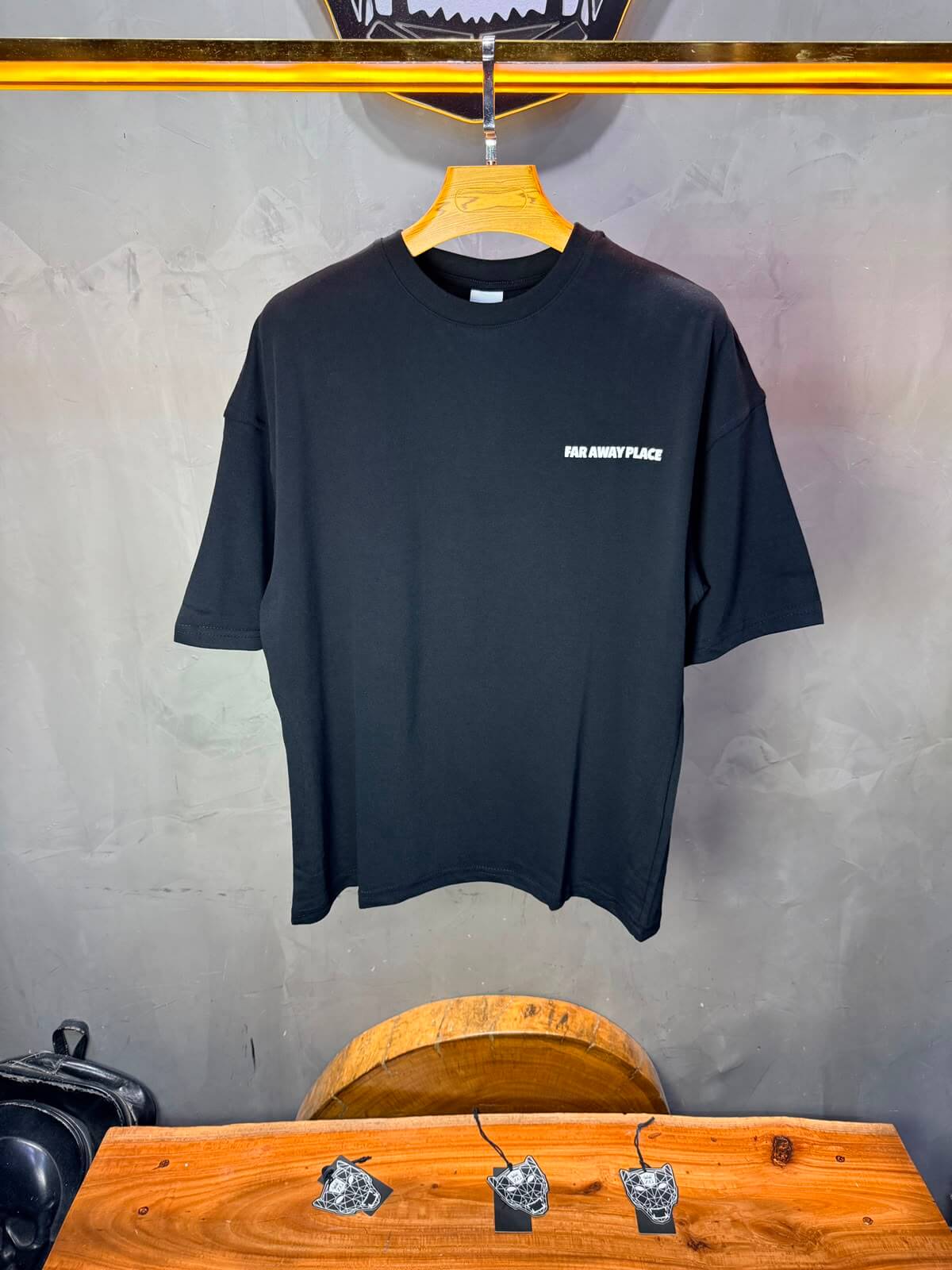 T-Shirt Far Away Place — Limited Edition — Noir 109