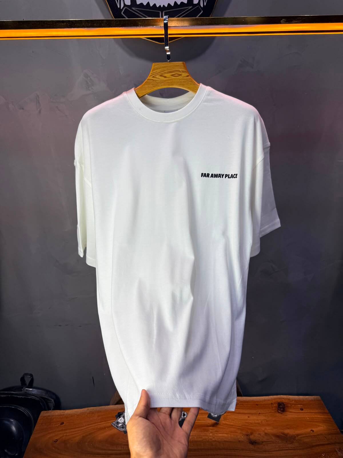 T-Shirt Far Away Place — Limited Edition — Blanc 109