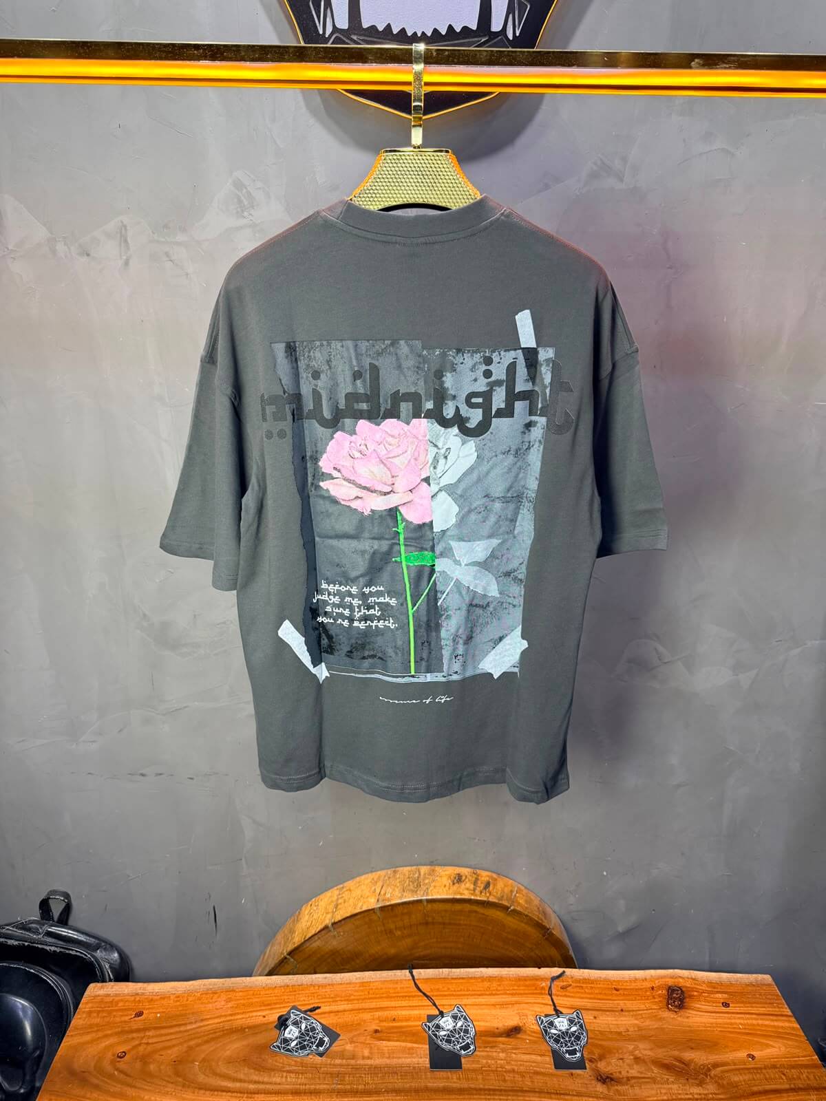 T-Shirt Midnight — Rose & Citation — Grey Noir 139