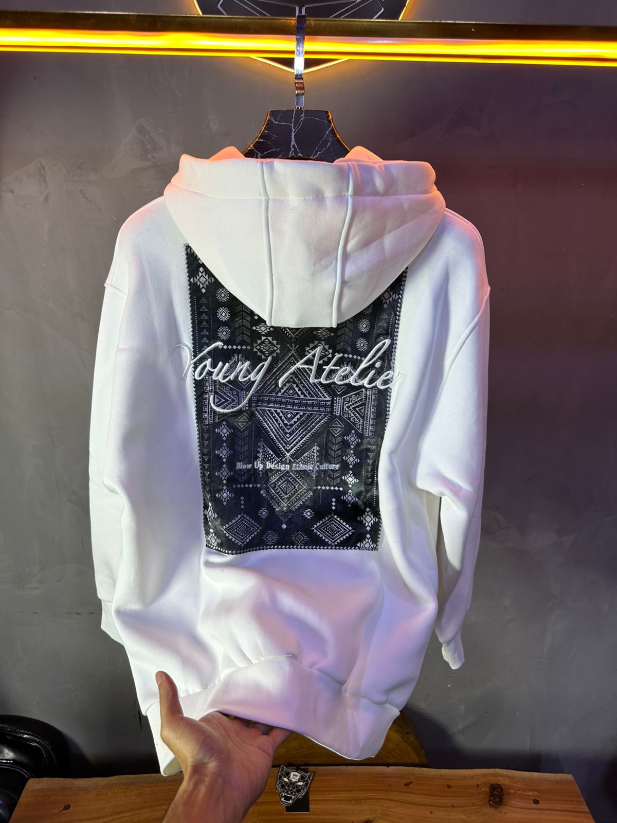 HOODIE BLOW UP WHITE H51