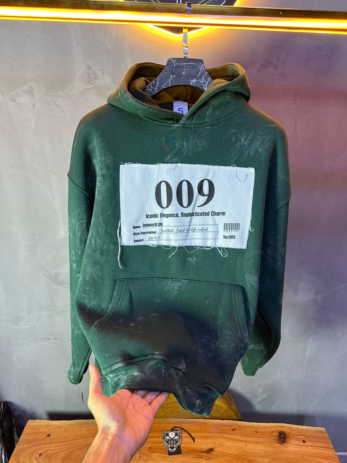 CAPUCH ESSENCE GREEN 1024