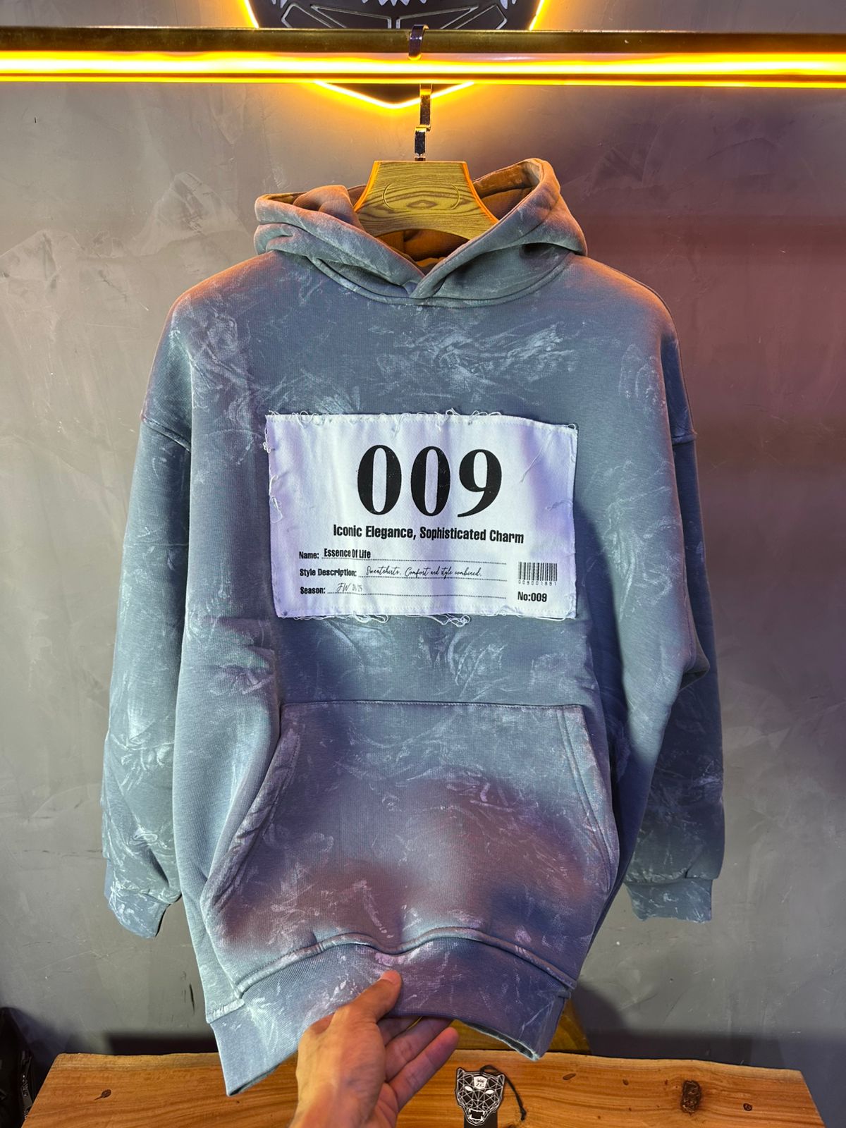 CAPUCH ESSENCE GREY 1024