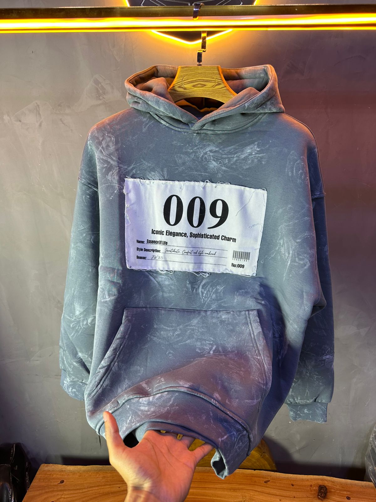 CAPUCH ESSENCE GREY 1024