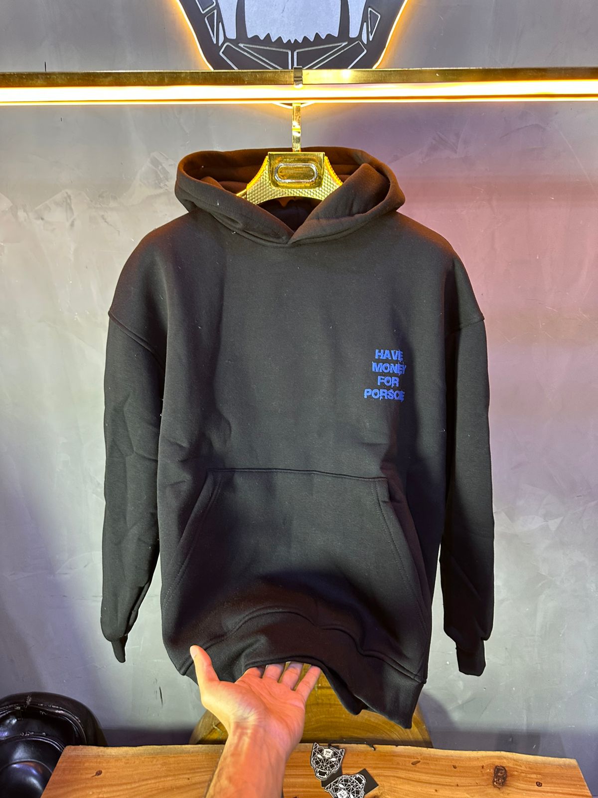 CAPUCH ESSENCE BLACK 1004