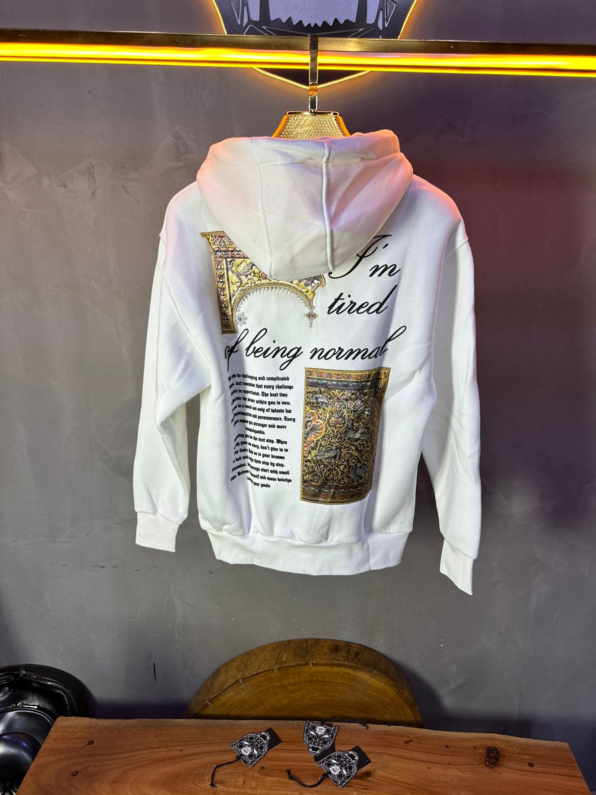 CAPUCH OVERSIZE WHITE E01