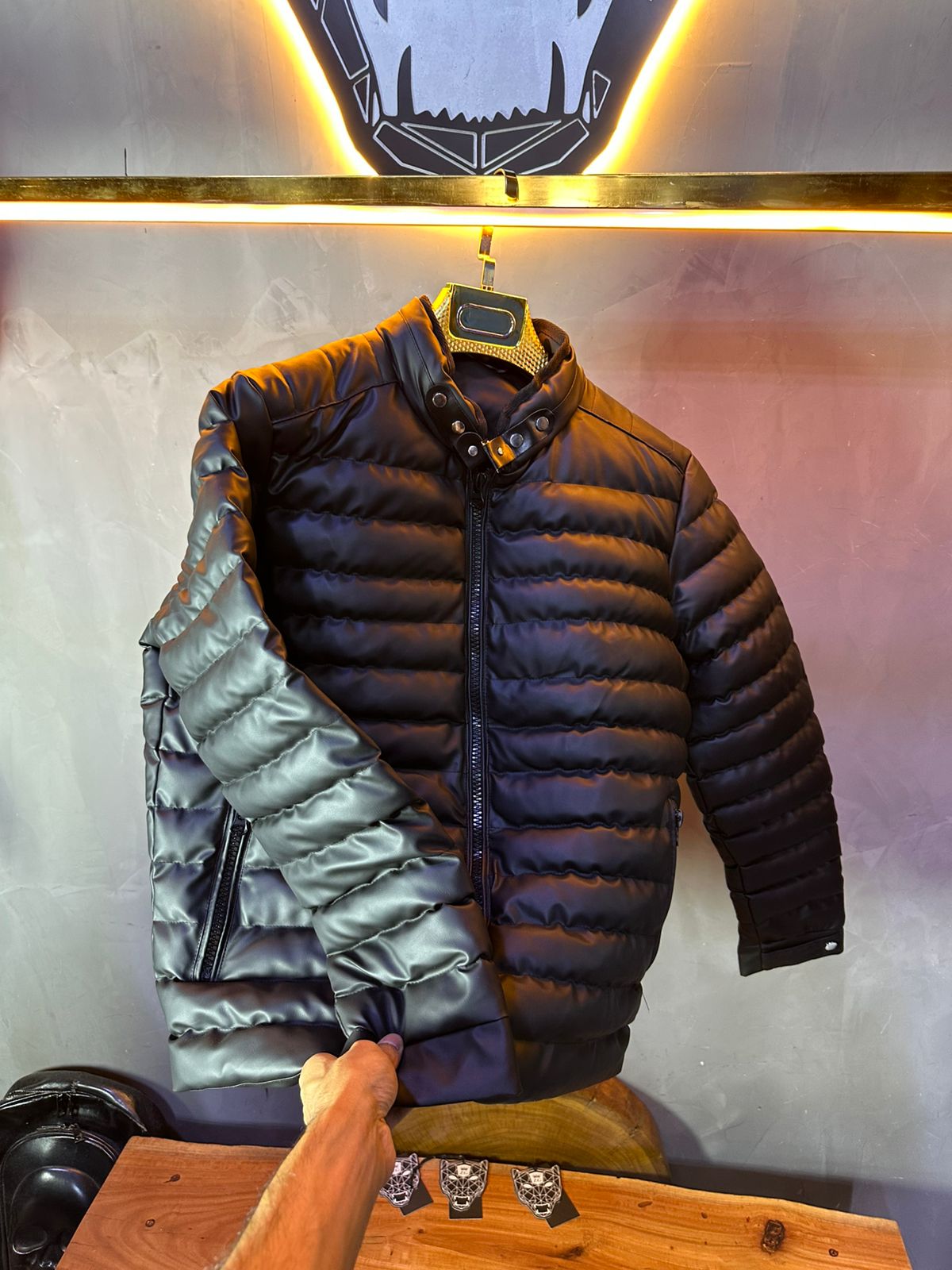 JACKET IGA SKAY BLACK 1701