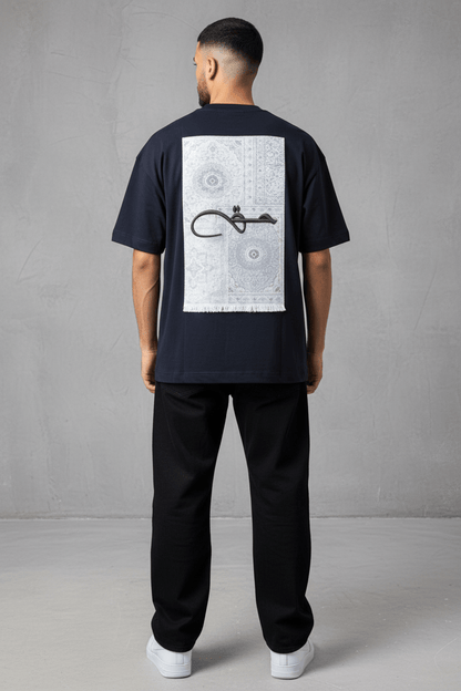 T-Shirt Oversize Navy Blue Broderie Calligraphie "حق" Arabe 5052
