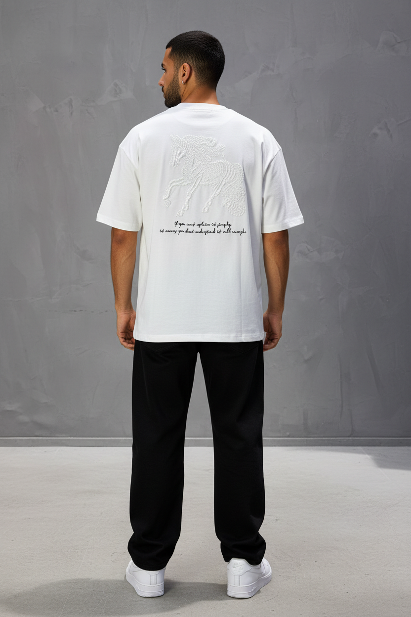 T-Shirt Oversize Blanc – Cheval Brodé 5124