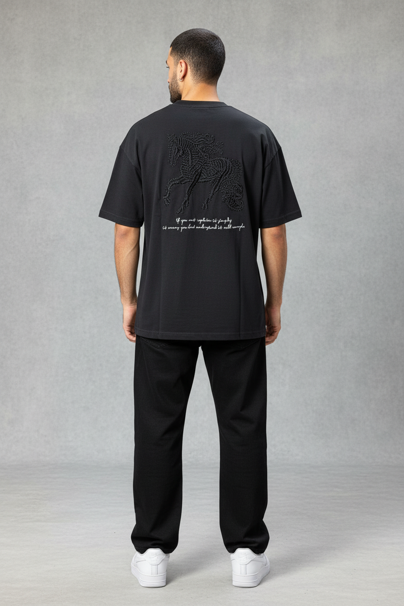 T-Shirt Oversize Noir – Cheval Brodé 5124