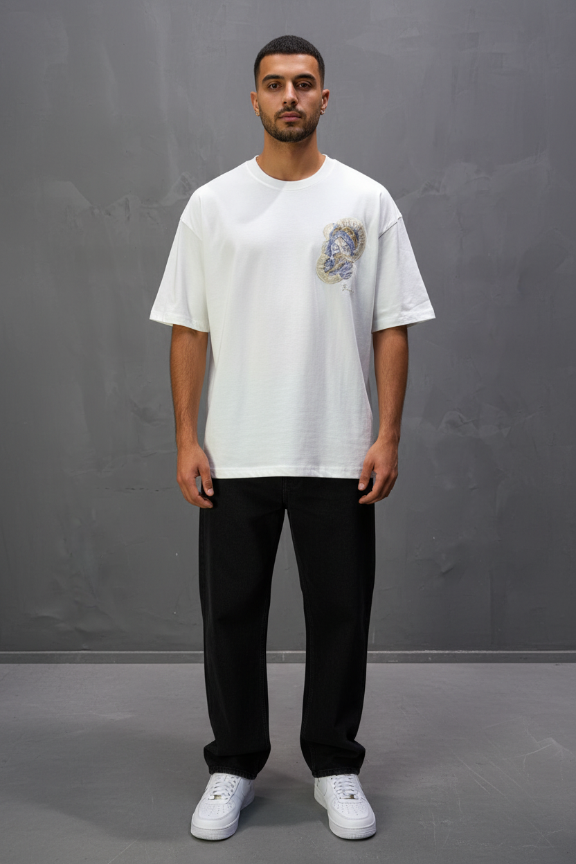 T-Shirt Oversize Blanc Brodé – Art Oriental 5108