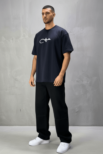 T-Shirt Oversize Navy Blue Broderie Calligraphie "حق" Arabe 5052